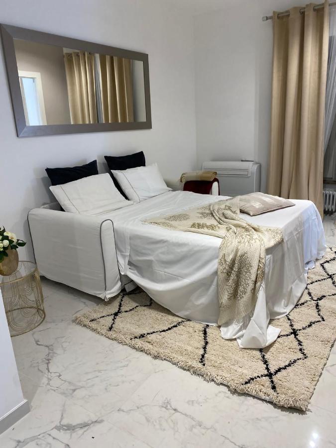 Appartamento Via Del Corso โรม ภายนอก รูปภาพ
